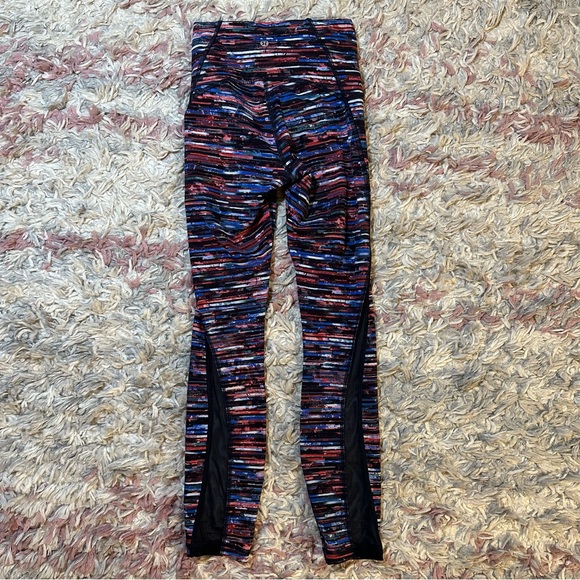 Lululemon train times 7/8 pant 25” 2 - Picture 3 of 4